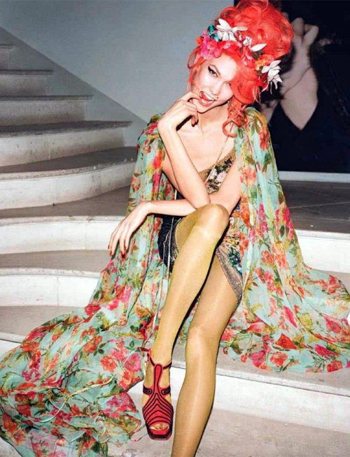 Karlie Kloss Photo-Shoot for British Vogue May 2012-6