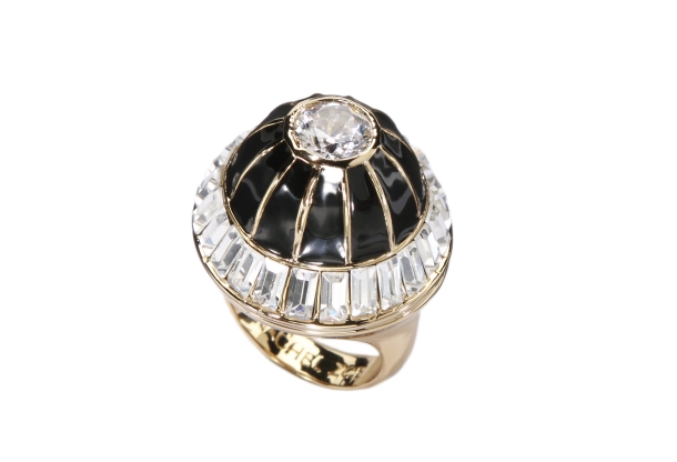 Keep up with the latest news and events happening at Neiman Marcus by ...